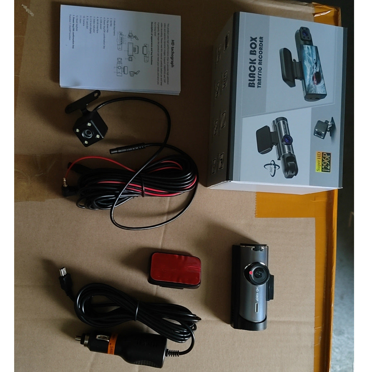 M8 Car Dash Cam Dual Lens Front and Rear Recording Simultaneously High Definition with Mobile Phone Connectivity